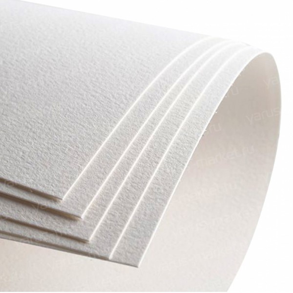 Белая мелованная бумага в листах плотностью 90 - 300 г/м2 различных  форматов для печати в типографиях и издательствах