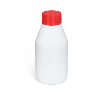 Пластиковая бутылка с крышкой объемом 250 миллилитров