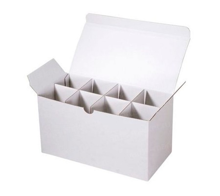 Прямоугольная коробка на 8 ячеек с боковым швом и крышкой клапаном 