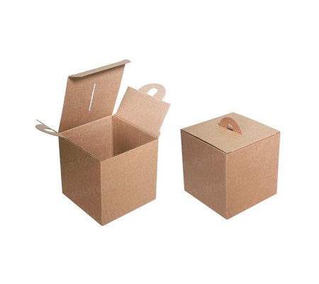 Картонная коробка куб с крышкой и двойной ручкой держателем