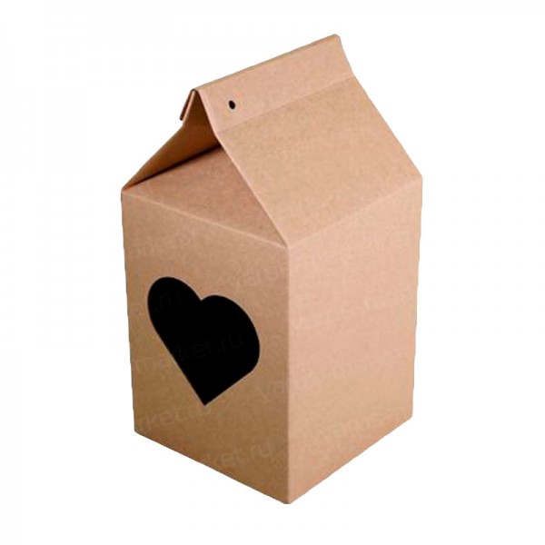 Коробка картонная домик с сердцем